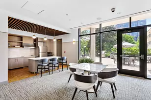 929 N Astor St, Milwaukee, WI 53202 - Photo 22