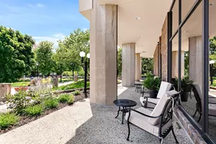 929 N Astor St, Milwaukee, WI 53202 - Photo 20