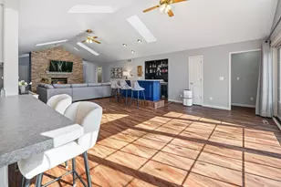 W223N8293 Sandras Dr, Lisbon, WI 53089 - Photo 8