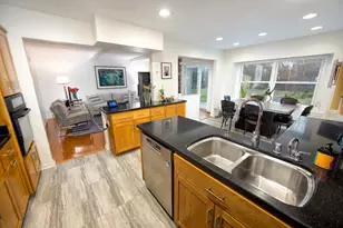 12437 N Emily Ln, Mequon, WI 53092 - Photo 6