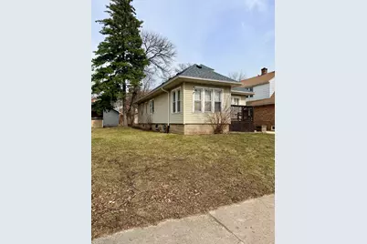 4628 W Leon Ter, Milwaukee, WI 53216 - Photo 2