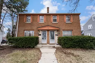 2135 S 102nd St, West Allis, WI 53227 - Photo 2