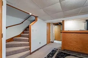 2135 S 102nd St, West Allis, WI 53227 - Photo 14