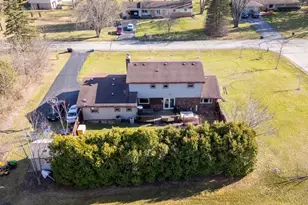 1326 W Zedler Ln, Mequon, WI 53092 - Photo 32