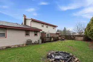 1326 W Zedler Ln, Mequon, WI 53092 - Photo 28