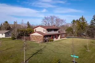 1326 W Zedler Ln, Mequon, WI 53092 - Photo 34