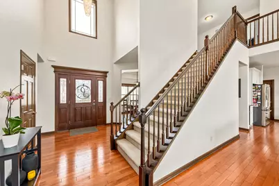 10194 S 34th St, Franklin, WI 53132 - Photo 6