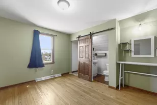 3864 E Cudahy Ave, Cudahy, WI 53110 - Photo 10