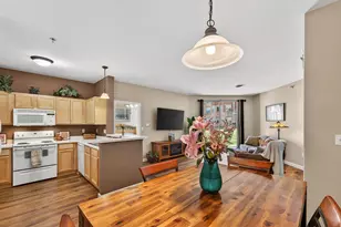 4120 S Lake Dr, Saint Francis, WI 53235 - Photo 14