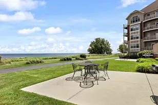 4120 S Lake Dr, Saint Francis, WI 53235 - Photo 28