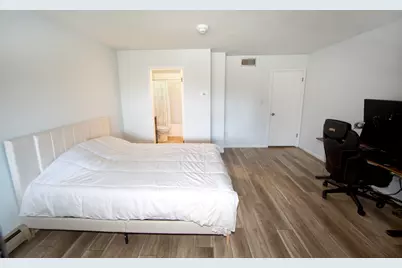 4050 W Rivers Edge Cir #22, Brown Deer, WI 53209 - Photo 10