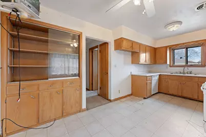 4750 N 70th St, Milwaukee, WI 53218 - Photo 6