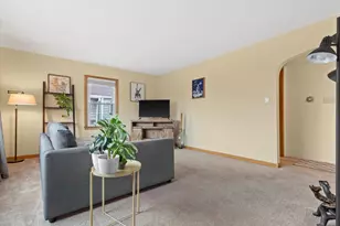 3914 W Scott St, West Milwaukee, WI 53215 - Photo 6