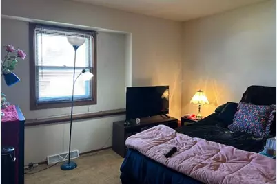 908  Kings Ridge Ct #E, West Bend, WI 53090 - Photo 6
