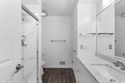 2003 S Valley Spring Dr, New Berlin, WI 53151 - Photo 54