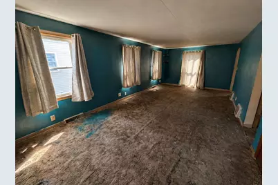 2205  Hayes Ave, Racine, WI 53405 - Photo 8