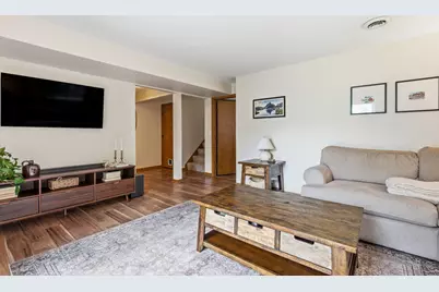 2321  Macarthur Rd, Waukesha, WI 53188 - Photo 28