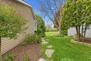 2321 Mac Arthur Rd, Waukesha, WI 53188 - Photo 36
