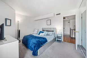 1633 N Prospect Ave, Milwaukee, WI 53202 - Photo 22