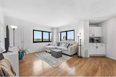 1633 N Prospect Ave #5D, Milwaukee, WI 53202 - Photo 6