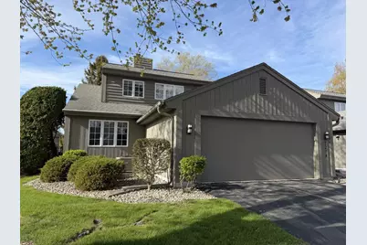 2314 W Dickinson Ct, Mequon, WI 53092 - Photo 1