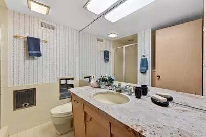1610 N Prospect Ave #802, Milwaukee, WI 53202 - Photo 26