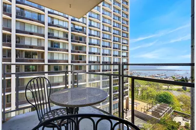 1610 N Prospect Ave #802, Milwaukee, WI 53202 - Photo 4