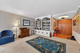 1610 N Prospect Ave, Milwaukee, WI 53202 - Photo 12