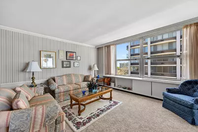 1610 N Prospect Ave #802, Milwaukee, WI 53202 - Photo 6