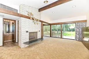 301 W Indian Creek Ct, Fox Point, WI 53217 - Photo 8