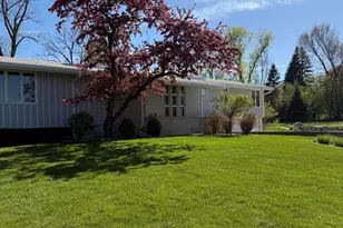 301 W Indian Creek Ct, Fox Point, WI 53217 - Photo 2
