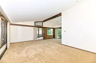 301 W Indian Creek Ct, Fox Point, WI 53217 - Photo 24