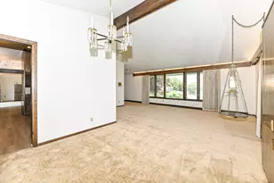 301 W Indian Creek Ct, Fox Point, WI 53217 - Photo 20