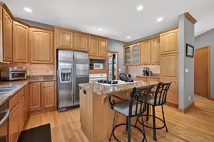 1578 Fox Hollow Ln, Cedarburg, WI 53012 - Photo 10