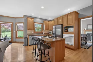 1578 Fox Hollow Ln, Cedarburg, WI 53012 - Photo 8