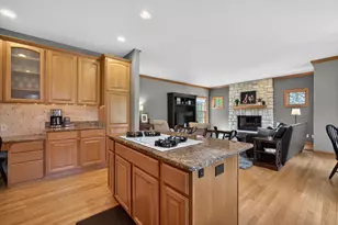 1578 Fox Hollow Ln, Cedarburg, WI 53012 - Photo 12