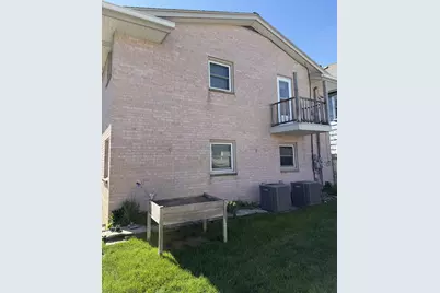 4536 N Larkin St #4538, Shorewood, WI 53211 - Photo 4