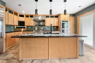 2790 S 152nd St, New Berlin, WI 53151 - Photo 6