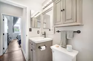 234 N Broadway, Milwaukee, WI 53202 - Photo 16