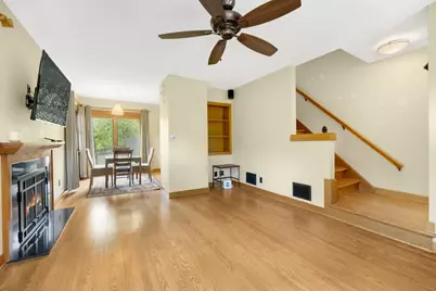 3061 N Gordon Cir, Milwaukee, WI 53212 - Photo 4