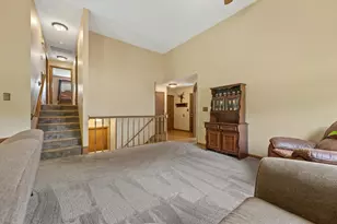 N60W23922 Butternut Ln, Sussex, WI 53089 - Photo 14