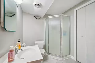 21180 Mary Lynn Dr, Brookfield, WI 53045 - Photo 34