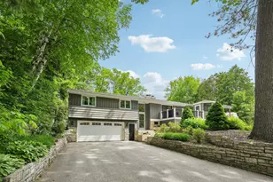 21180 Mary Lynn Dr, Brookfield, WI 53045 - Photo 2