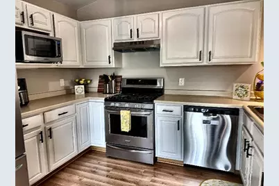 2205 N University Dr #5, Waukesha, WI 53188 - Photo 2