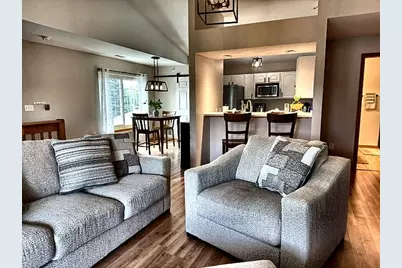 2205 N University Dr #5, Waukesha, WI 53188 - Photo 8