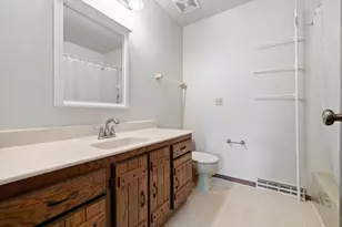 4217 Harvest Ln, Racine, WI 53402 - Photo 32