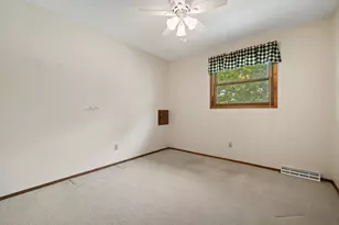 4217 Harvest Ln, Racine, WI 53402 - Photo 34
