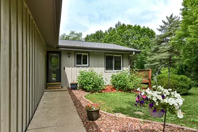 W277S8435  Riverview Dr, Vernon, WI 53149 - Photo 4