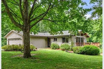 W277S8435  Riverview Dr, Vernon, WI 53149 - Photo 2