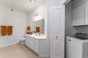 4120 S Lake Dr, Saint Francis, WI 53235 - Photo 14